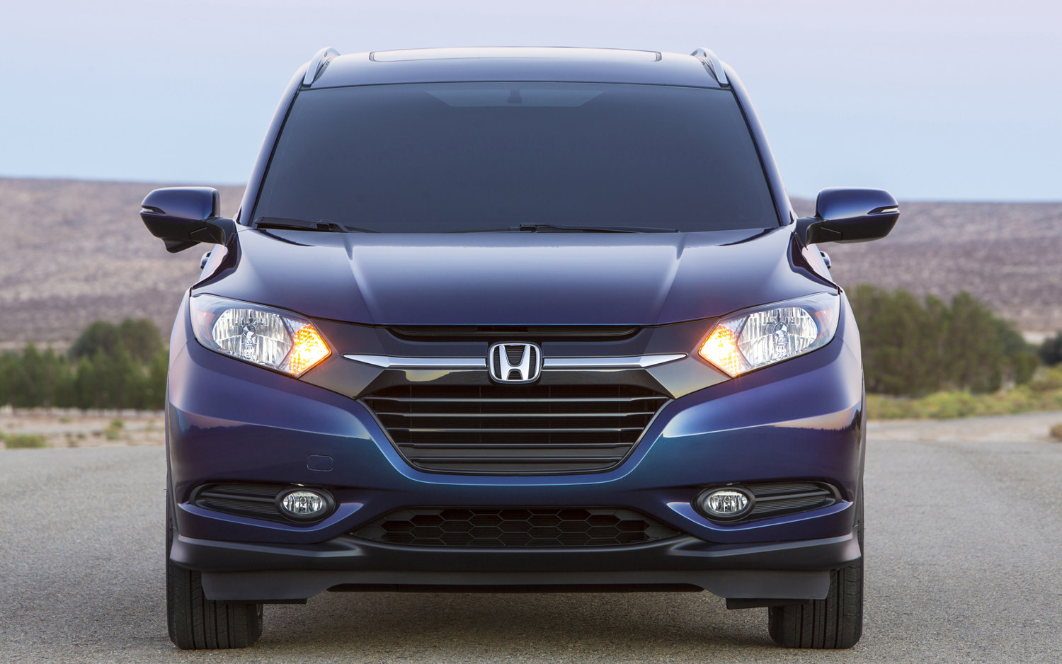 Comparison Honda HRV LX 2018 vs Honda HRV EX 2017 SUV Drive